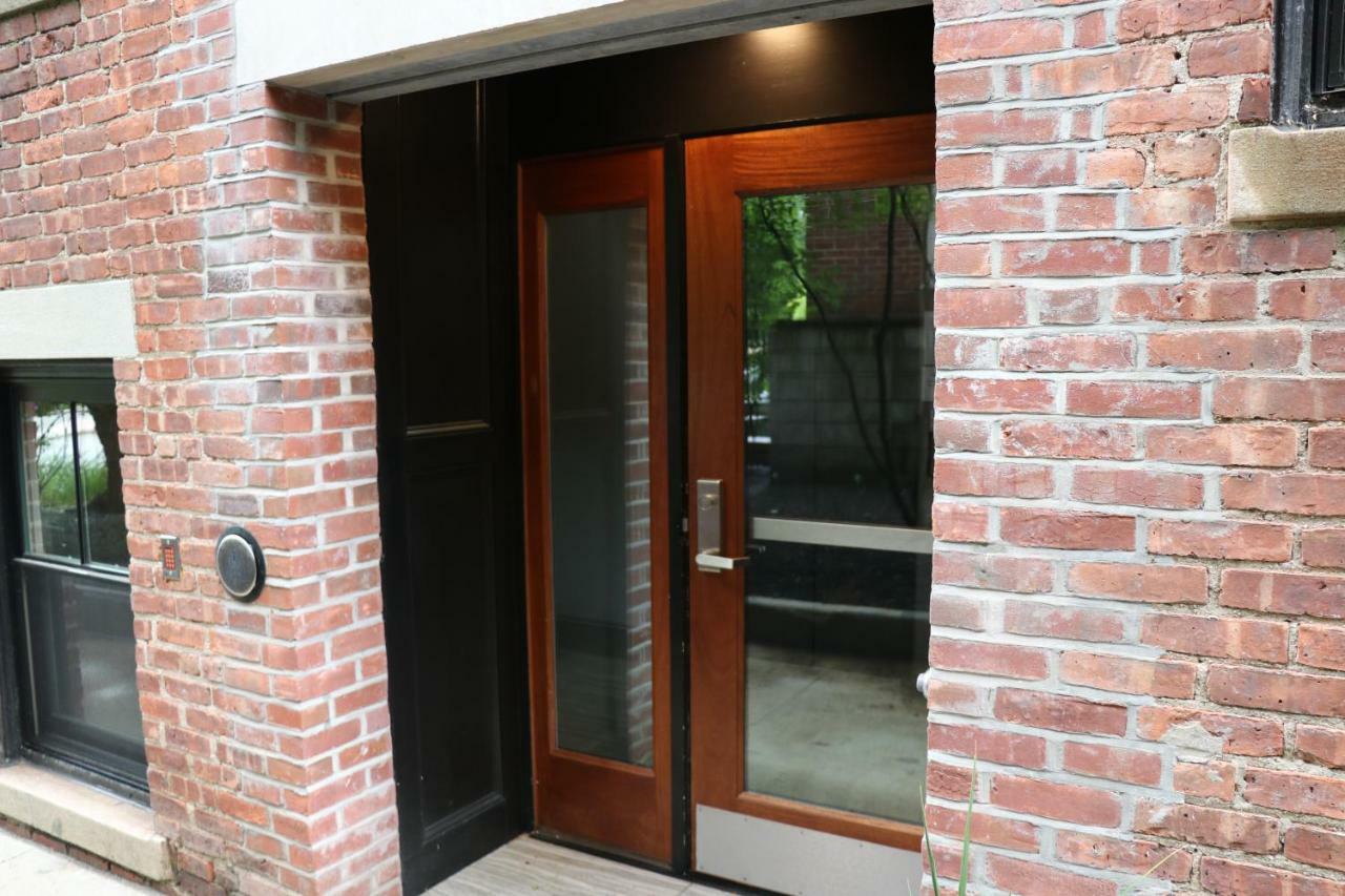 A Stylish Stay W/ A Queen Bed, Heated Floors.. #36 Brookline Exteriér fotografie