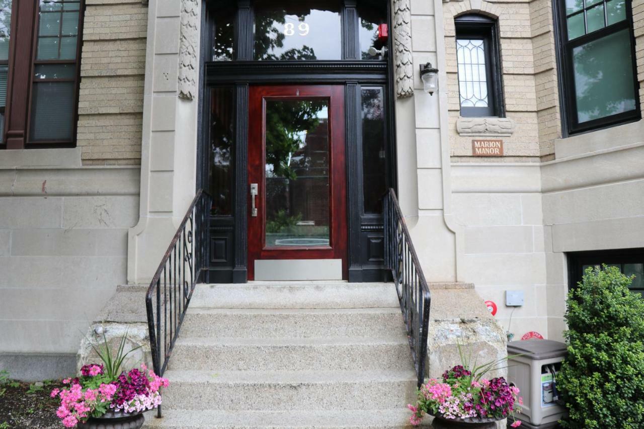 A Stylish Stay W/ A Queen Bed, Heated Floors.. #36 Brookline Exteriér fotografie