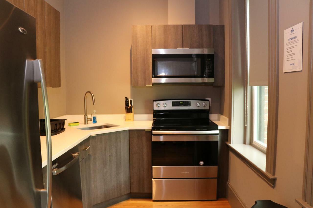A Stylish Stay W/ A Queen Bed, Heated Floors.. #36 Brookline Exteriér fotografie