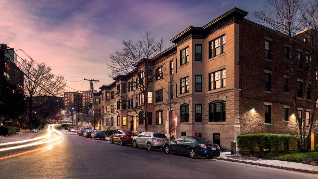A Stylish Stay W/ A Queen Bed, Heated Floors.. #36 Brookline Exteriér fotografie